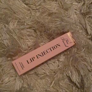 Too Faced Lip Injection NEW! Clear
